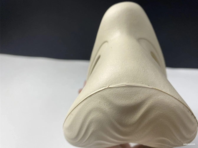 Foam Yeezy Adidas RNNR Sand FY4567 0708